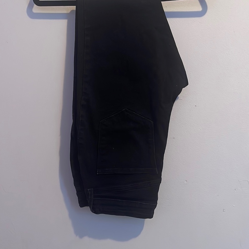 New without tags Black old navy jeans size 12 fits 10